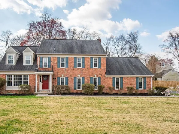 4500 Cherry Valley Dr, Rockville, MD 20853