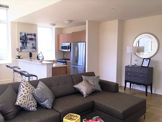 Rented by Windsor Property Management | media 2