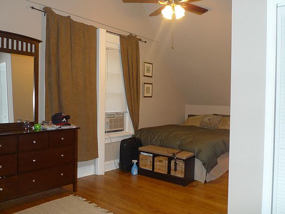 5th image of 1210 W Oakdale Ave #2