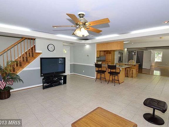 5th image of 6124 Redwood Ln