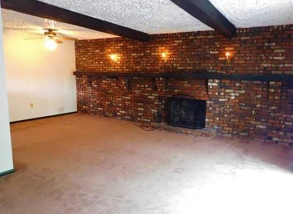 Living and Dining Area