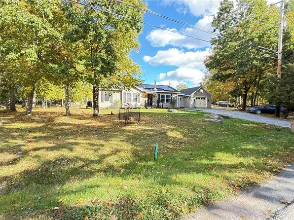 103 Dunchurch Dr, Bushkill, PA 18324