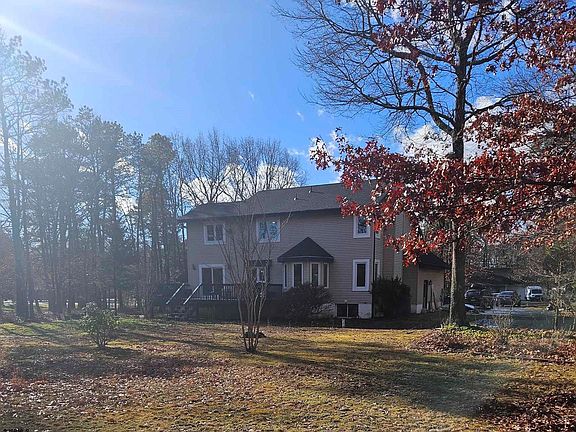 3rd image of 127 Upland Ave
