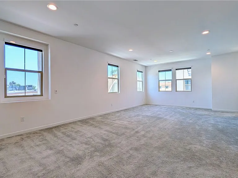 231 Babson Ct — Photo 13