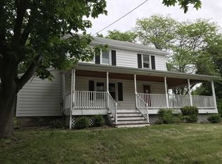 10 Pilgrim Ter, Poughkeepsie, NY 12601