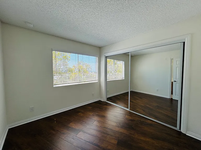 10520 National Pl — Photo 17