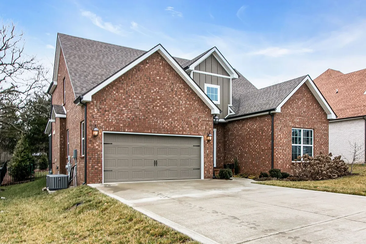 Building Photo - 844 Jersey Dr