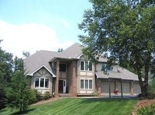 4 Sun Up Ln, Candler, NC 28715