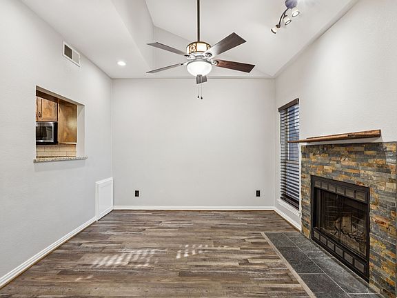 5th image of 6814 Dolphin Cir