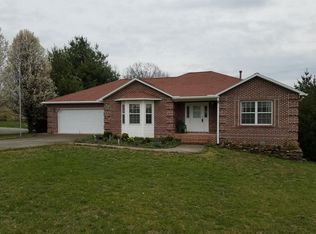 1523 Crestridge Dr, Maryville, TN 37804