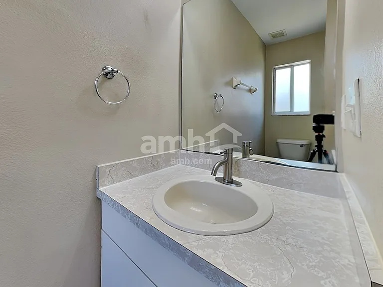 10332 Summerview Cir — Photo 11