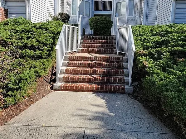 702 Jesse Way #702, Piscataway, NJ 08854