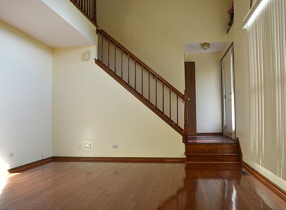 4th image of 8015 Barrymore Dr