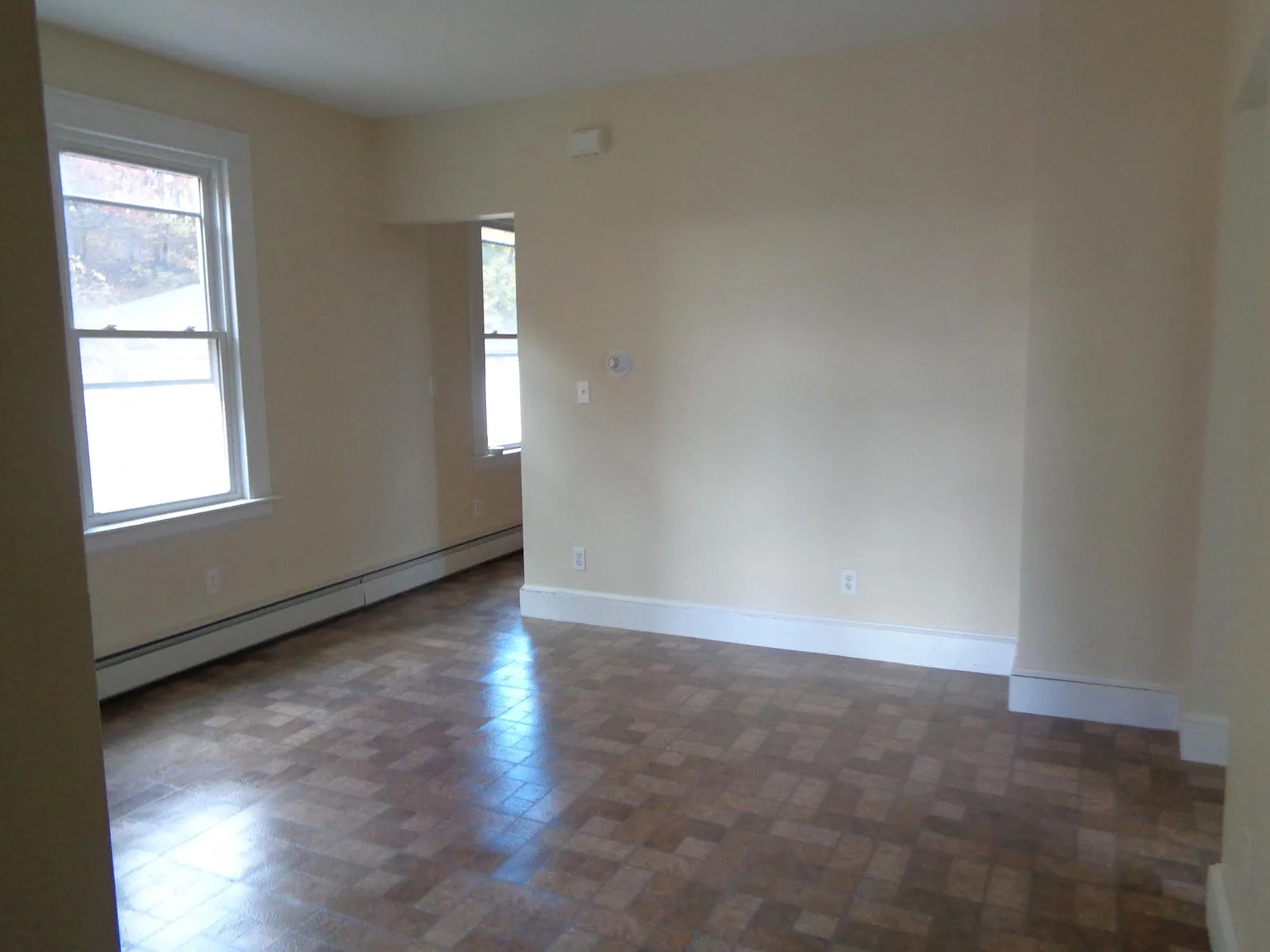 68 Brewster St — Photo 4