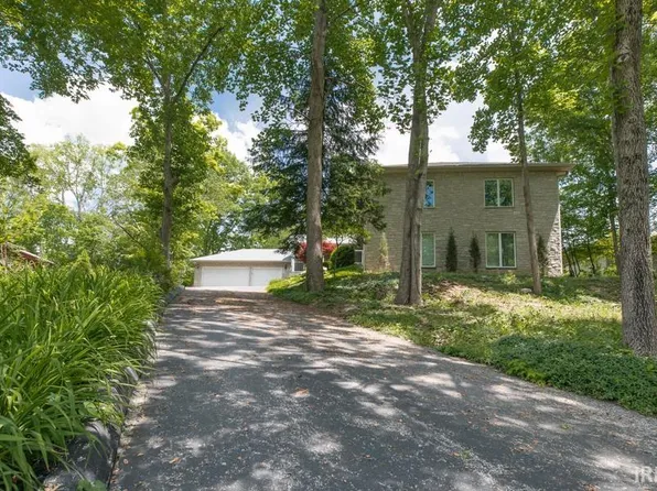 2816 N Blue Ridge Dr, Bloomington, IN 47408