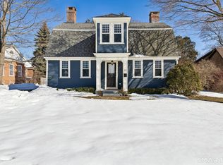 27 Park Place, East Haven, CT 06512
