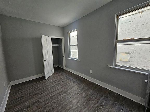 5th image of 1034 S Orange Ave #5D