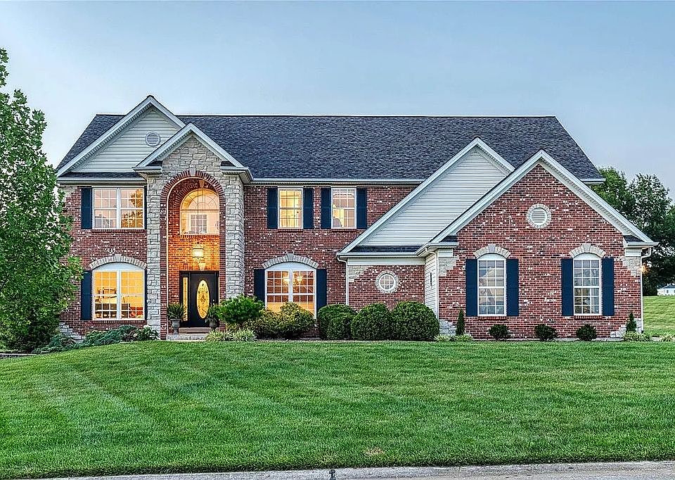 1st image of 371 Galahad Ct