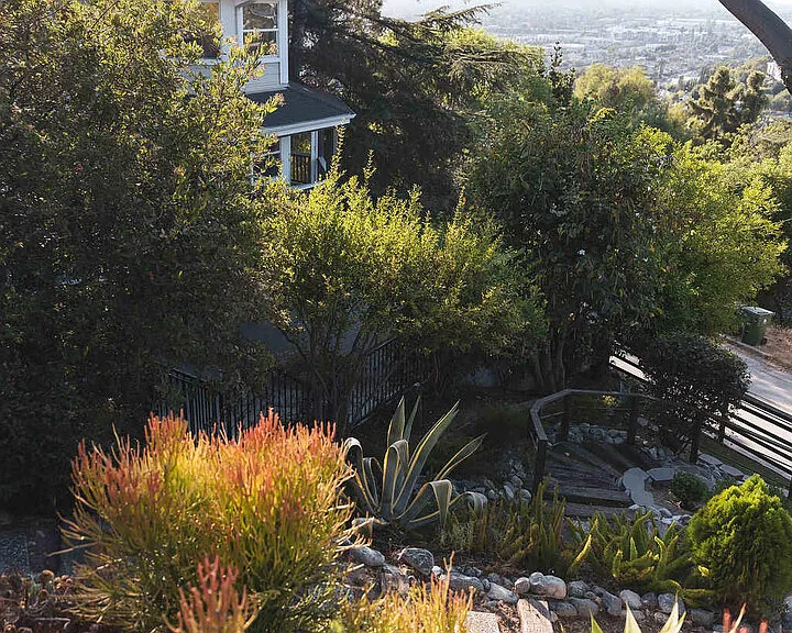 Burnell Dr — Photo 113