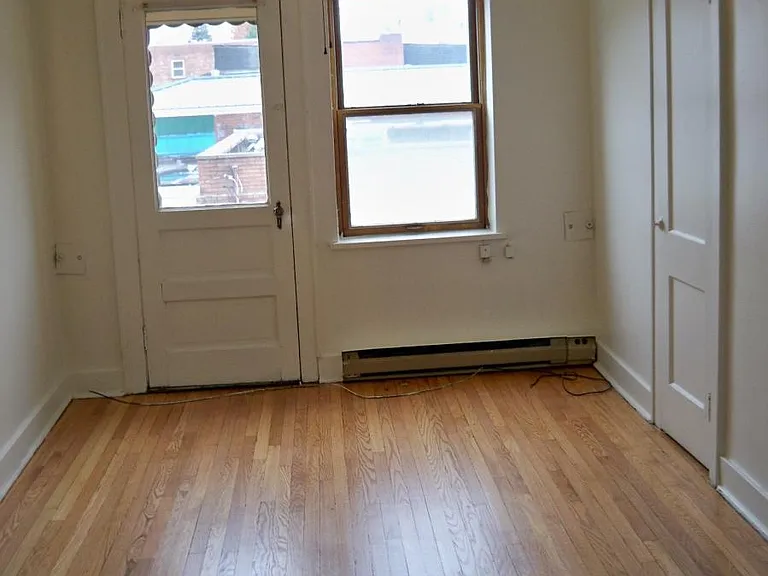 2147 Ardmore Blvd #2L — Photo 2