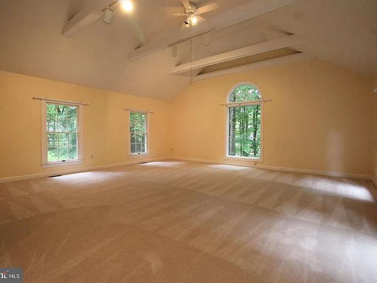 6065 Innisvale Dr — Photo 4
