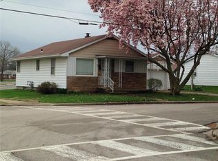 801 Lemon St, Highland, IL 62249