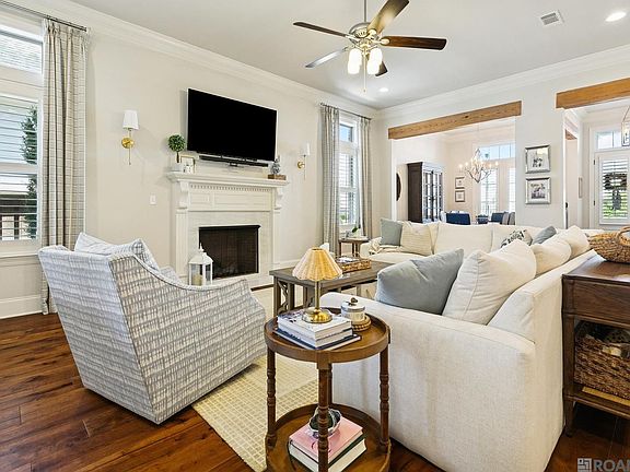 3rd image of 1826 Sugar Cane Ln