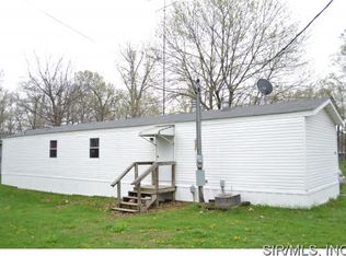 1030 Cody Rd, Centralia, IL 62801