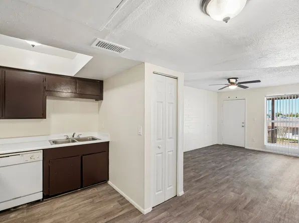 North Mountain Foothills Apartments