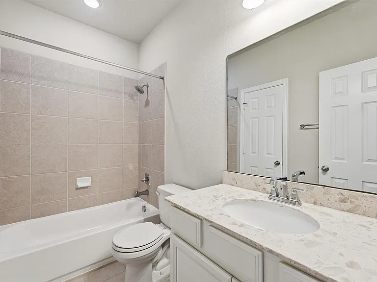 2994 Vintage Park Ln — Photo 23