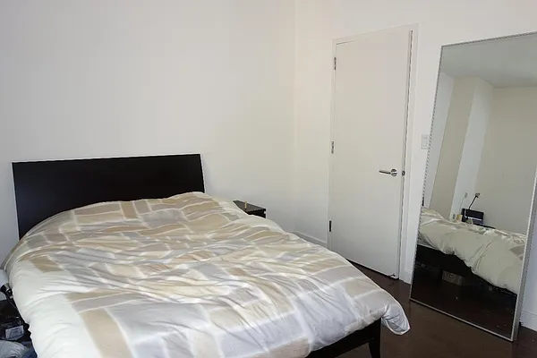 Sold by Real Direct | media 14