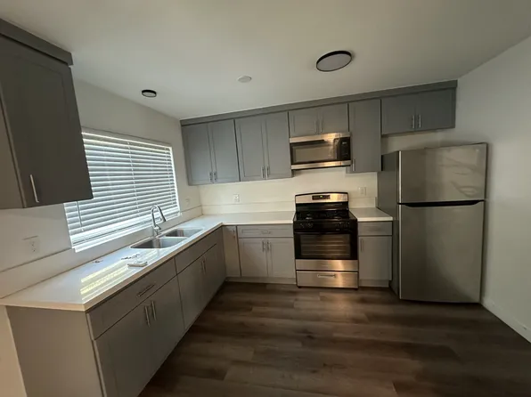 3755 Locke Ave, Los Angeles, CA