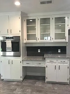 6805 Corona Dr — Photo 4