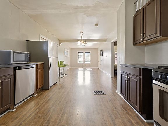 5th image of 703 N Carroll Ave