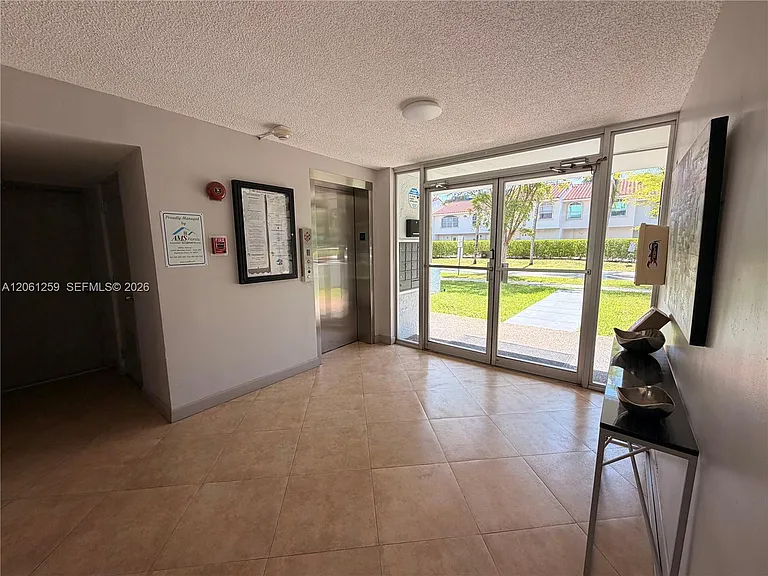 16518 NE 26th Ave #403 — Photo 32