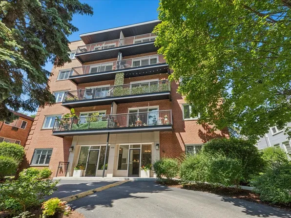930 Hinman Ave APT 504, Evanston, IL 60202