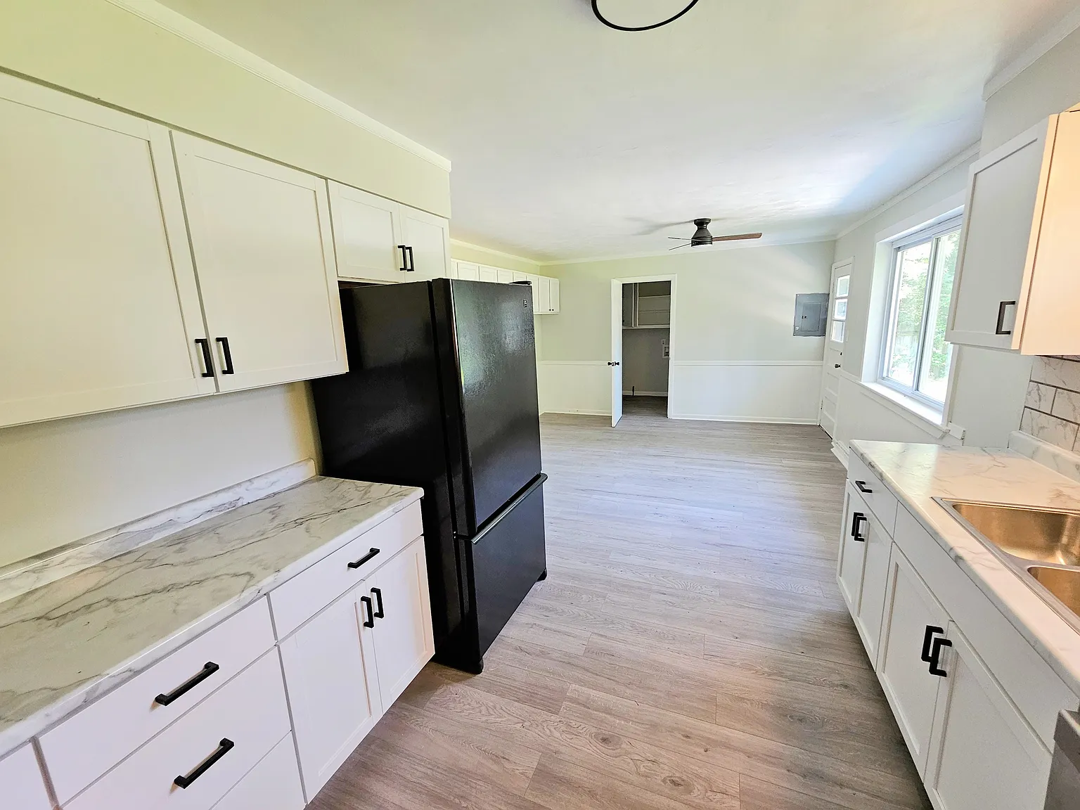 3 bed, 1637 sqft, $1,695 — Photo 3