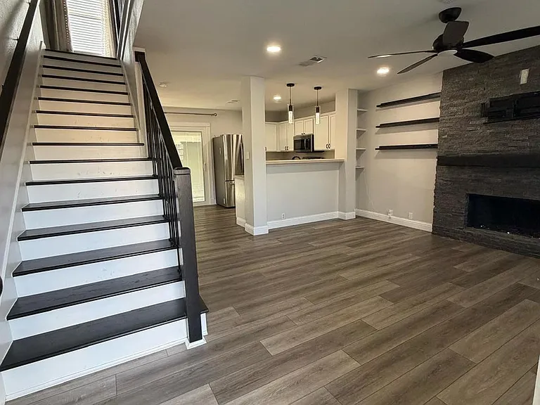 3244 Bent Creek Dr — Photo 3