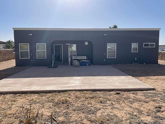 3rd image of 13089 Tierra Vela Ln