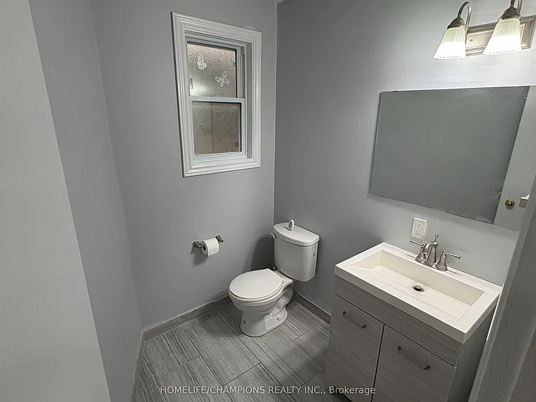 60 Elmsdale Dr #33 — Photo 6