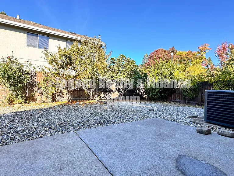6843 Cedar Bluff Way — Photo 18