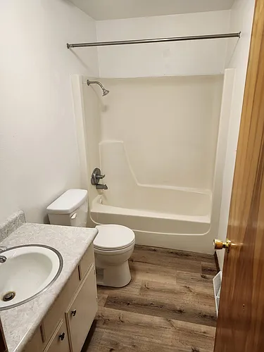 409 Illinois St #2 Photo 1