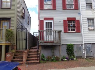 905 11th St SE, Washington, DC 20003