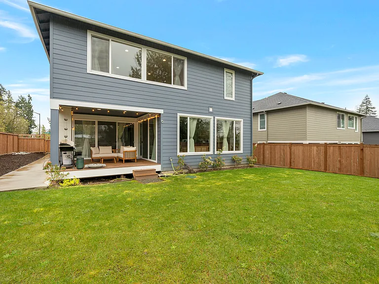20328 SE 266th St — Photo 34