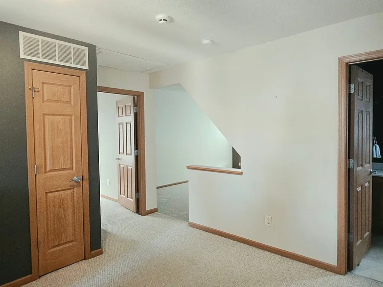 7223 Normanton Dr — Photo 38