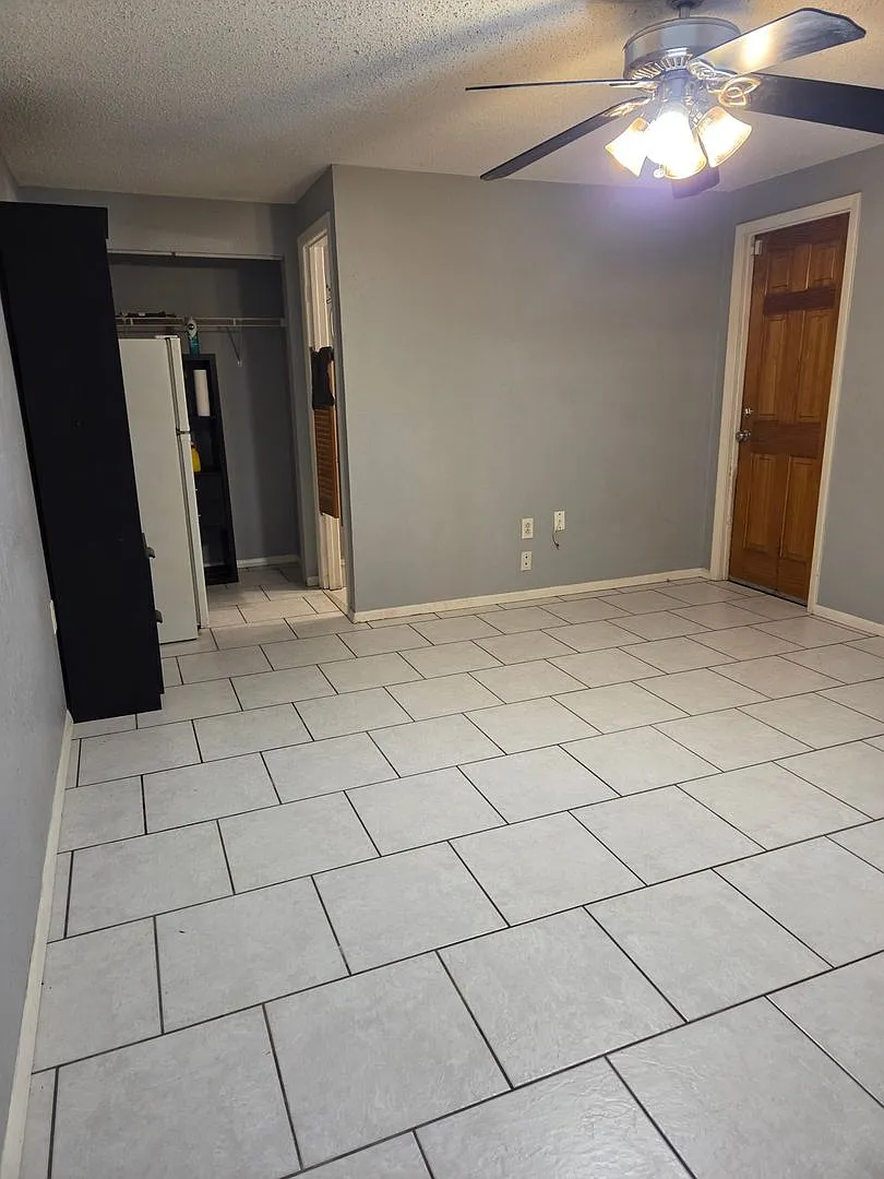 Spacious 4BR House in Pinellas Park — Photo 4