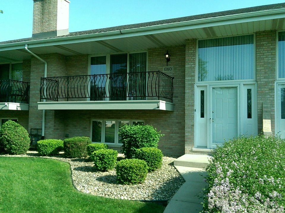 1st image of 10601 Eagle Ridge Dr #124