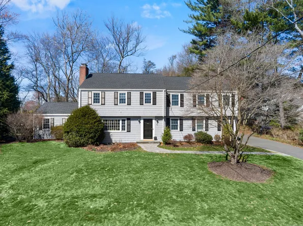 86 Stoneleigh Square, Fairfield, CT 06825