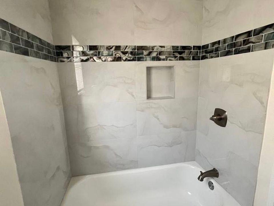 2nd image of 1205 S La Cienega Blvd APT D