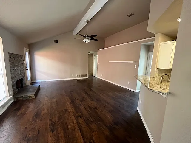 1320 Sheila Dr — Photo 6